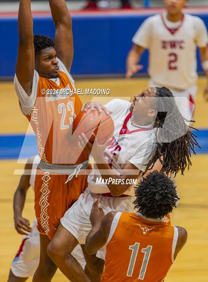 Thumbnail 2 in Carter vs White (Beaumont ISD/YMBL Basketball Tournament) photogallery.