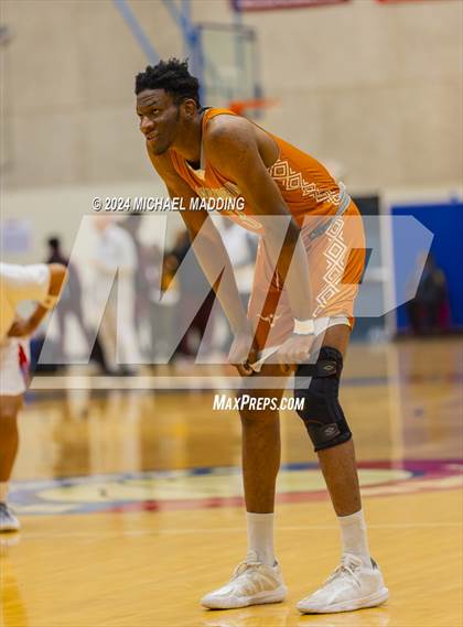 Thumbnail 2 in Carter vs White (Beaumont ISD/YMBL Basketball Tournament) photogallery.