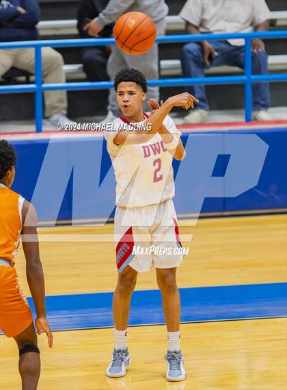 Thumbnail 3 in Carter vs White (Beaumont ISD/YMBL Basketball Tournament) photogallery.