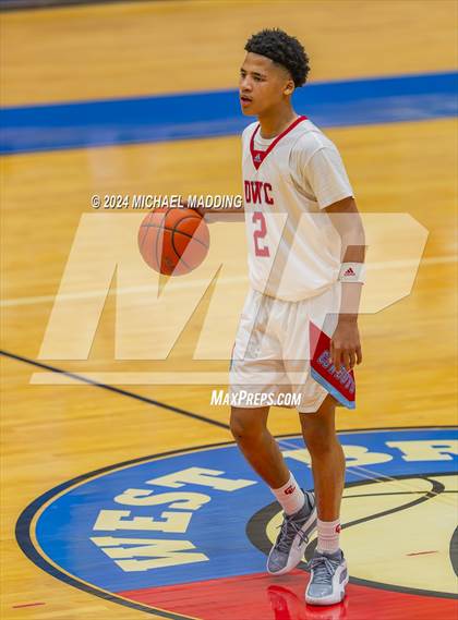 Thumbnail 1 in Carter vs White (Beaumont ISD/YMBL Basketball Tournament) photogallery.