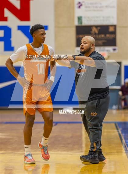 Thumbnail 2 in Carter vs White (Beaumont ISD/YMBL Basketball Tournament) photogallery.