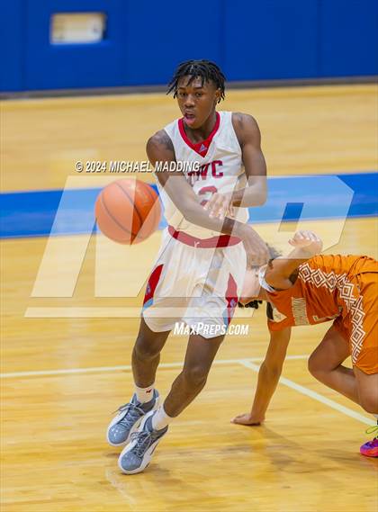 Thumbnail 2 in Carter vs White (Beaumont ISD/YMBL Basketball Tournament) photogallery.