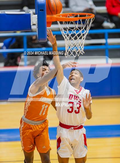 Thumbnail 2 in Carter vs White (Beaumont ISD/YMBL Basketball Tournament) photogallery.