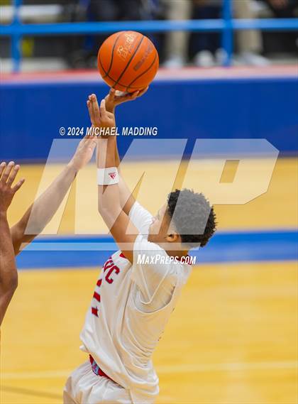 Thumbnail 3 in Carter vs White (Beaumont ISD/YMBL Basketball Tournament) photogallery.