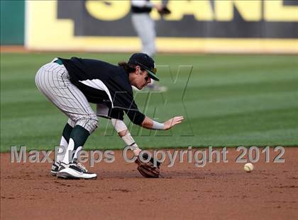 Thumbnail 1 in De La Salle vs. California (CIF NCS D1 Final) photogallery.