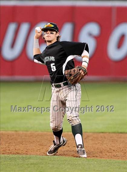 Thumbnail 2 in De La Salle vs. California (CIF NCS D1 Final) photogallery.