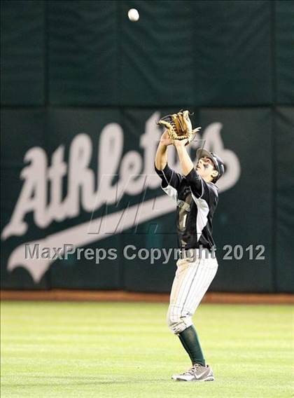 Thumbnail 1 in De La Salle vs. California (CIF NCS D1 Final) photogallery.