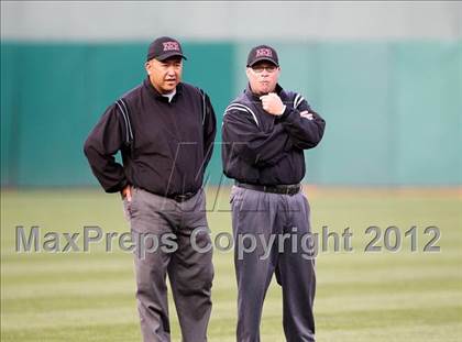 Thumbnail 3 in De La Salle vs. California (CIF NCS D1 Final) photogallery.