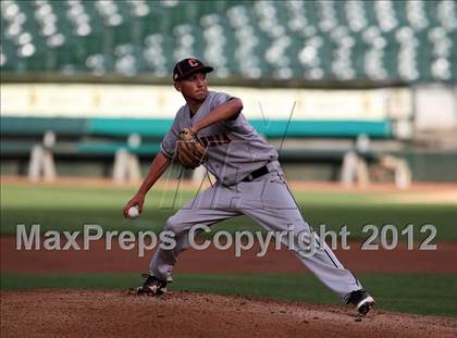 Thumbnail 2 in De La Salle vs. California (CIF NCS D1 Final) photogallery.