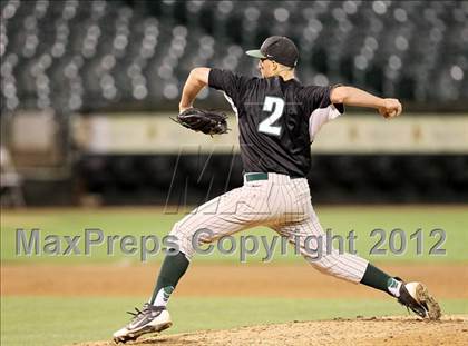 Thumbnail 2 in De La Salle vs. California (CIF NCS D1 Final) photogallery.