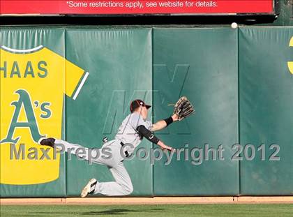 Thumbnail 1 in De La Salle vs. California (CIF NCS D1 Final) photogallery.