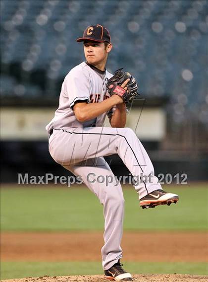 Thumbnail 2 in De La Salle vs. California (CIF NCS D1 Final) photogallery.