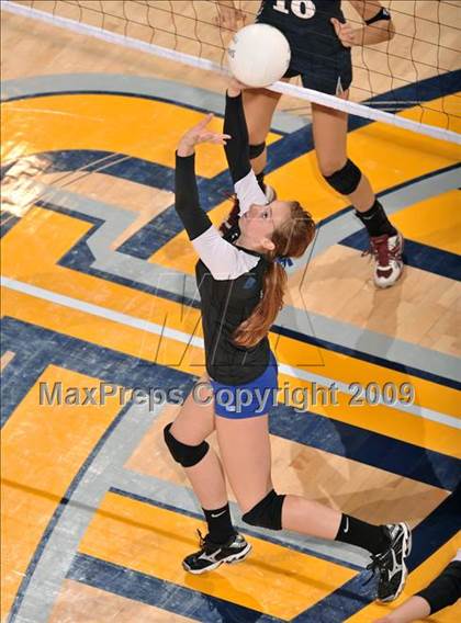 Thumbnail 2 in Tri-City Christian vs. Branson (CIF State D5 Final) photogallery.