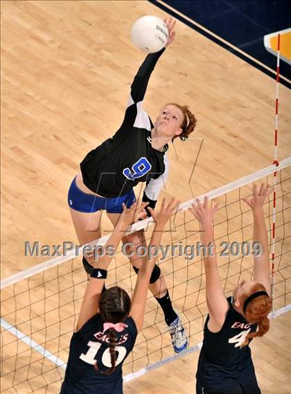 Thumbnail 2 in Tri-City Christian vs. Branson (CIF State D5 Final) photogallery.