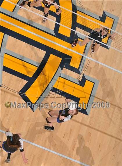 Thumbnail 1 in Tri-City Christian vs. Branson (CIF State D5 Final) photogallery.