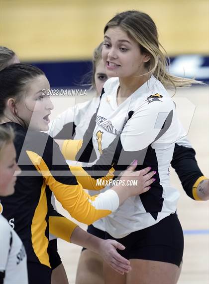 Thumbnail 1 in South Carroll vs. Clear Spring (MPSSAA Class 1A State Final) photogallery.
