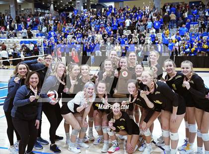 Thumbnail 1 in South Carroll vs. Clear Spring (MPSSAA Class 1A State Final) photogallery.
