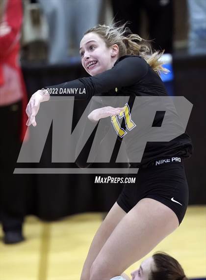 Thumbnail 1 in South Carroll vs. Clear Spring (MPSSAA Class 1A State Final) photogallery.