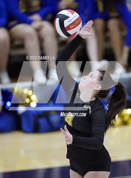 Thumbnail 2 in South Carroll vs. Clear Spring (MPSSAA Class 1A State Final) photogallery.