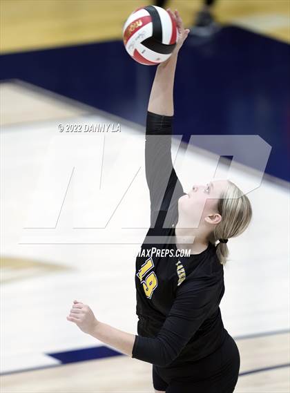Thumbnail 1 in South Carroll vs. Clear Spring (MPSSAA Class 1A State Final) photogallery.