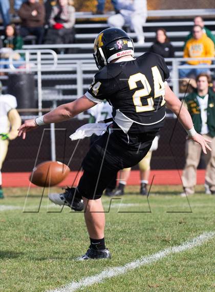 Thumbnail 3 in Red Bank Catholic @ Monmouth Regional photogallery.