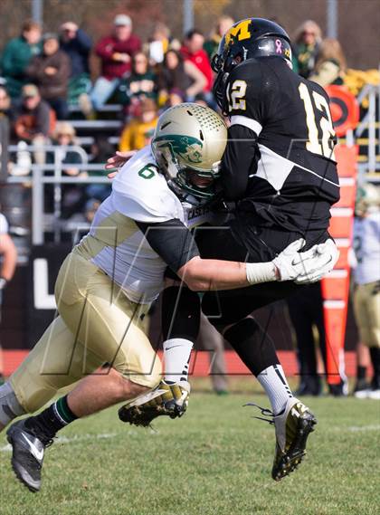 Thumbnail 2 in Red Bank Catholic @ Monmouth Regional photogallery.