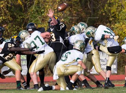 Thumbnail 3 in Red Bank Catholic @ Monmouth Regional photogallery.