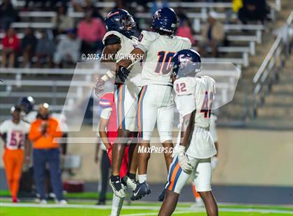 Thumbnail 2 in Fort Bend Bush @ Fort Bend Dulles photogallery.