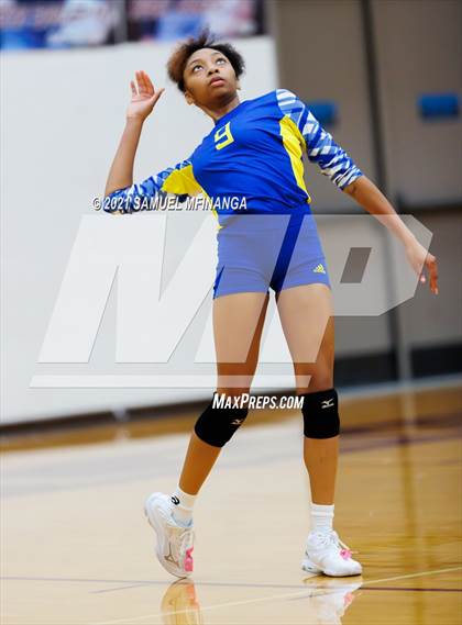 Thumbnail 1 in Millard North @ Omaha North photogallery.