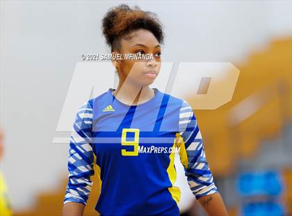 Thumbnail 2 in Millard North @ Omaha North photogallery.
