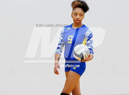Thumbnail 2 in Millard North @ Omaha North photogallery.