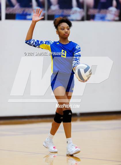 Thumbnail 3 in Millard North @ Omaha North photogallery.