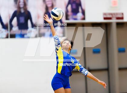 Thumbnail 1 in Millard North @ Omaha North photogallery.