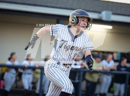 Thumbnail 1 in Collierville @ Arlington photogallery.