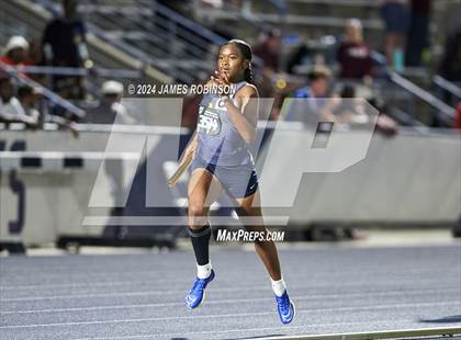 Thumbnail 1 in FHSAA 4A Finals (4 x 400 Meter) photogallery.