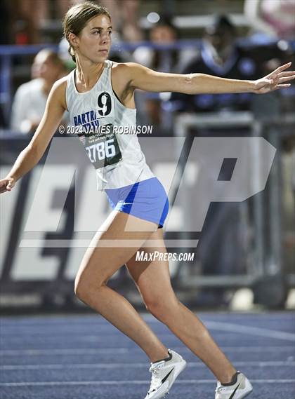 Thumbnail 2 in FHSAA 4A Finals (4 x 400 Meter) photogallery.