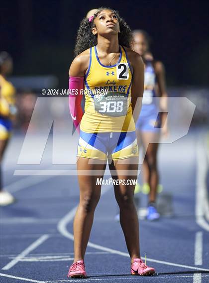 Thumbnail 2 in FHSAA 4A Finals (4 x 400 Meter) photogallery.