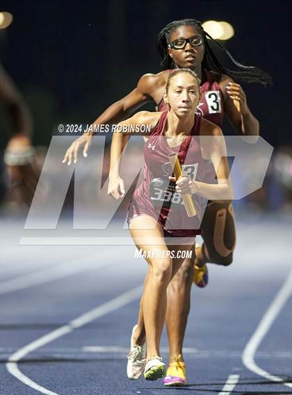 Thumbnail 1 in FHSAA 4A Finals (4 x 400 Meter) photogallery.
