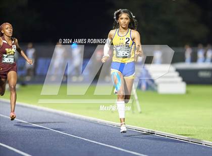 Thumbnail 1 in FHSAA 4A Finals (4 x 400 Meter) photogallery.