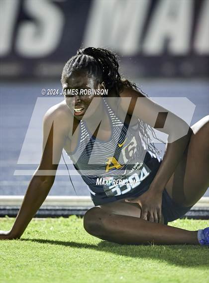Thumbnail 2 in FHSAA 4A Finals (4 x 400 Meter) photogallery.