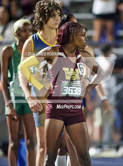 Thumbnail 2 in FHSAA 4A Finals (4 x 400 Meter) photogallery.
