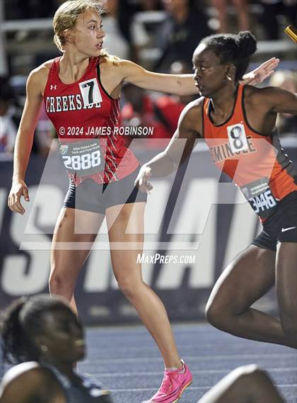 Thumbnail 2 in FHSAA 4A Finals (4 x 400 Meter) photogallery.