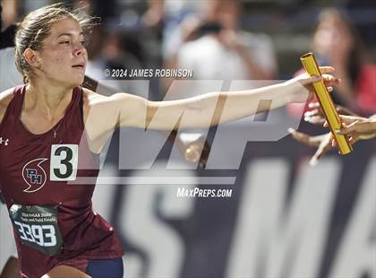 Thumbnail 1 in FHSAA 4A Finals (4 x 400 Meter) photogallery.