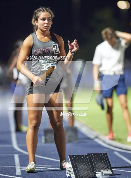 Thumbnail 3 in FHSAA 4A Finals (4 x 400 Meter) photogallery.