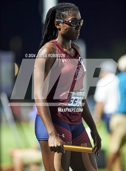 Thumbnail 2 in FHSAA 4A Finals (4 x 400 Meter) photogallery.