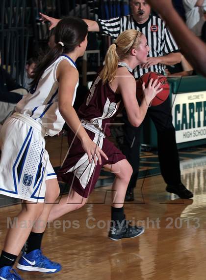 Thumbnail 1 in Alcoa vs. Christian Academy of Knoxville (2AA Region Final) photogallery.