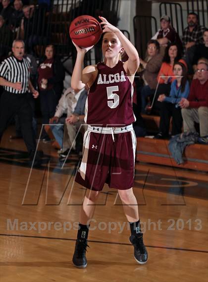 Thumbnail 1 in Alcoa vs. Christian Academy of Knoxville (2AA Region Final) photogallery.