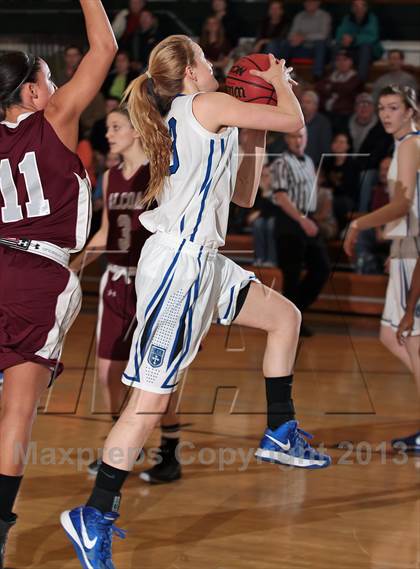 Thumbnail 3 in Alcoa vs. Christian Academy of Knoxville (2AA Region Final) photogallery.