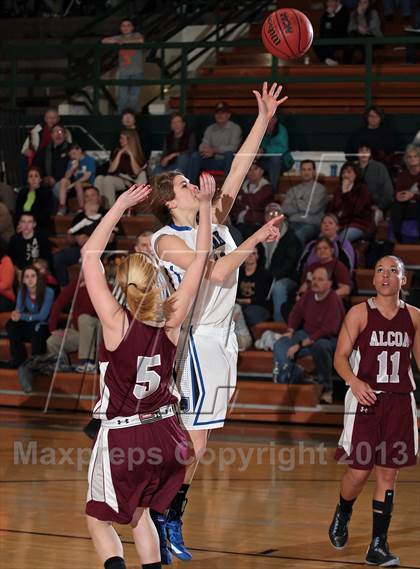 Thumbnail 3 in Alcoa vs. Christian Academy of Knoxville (2AA Region Final) photogallery.