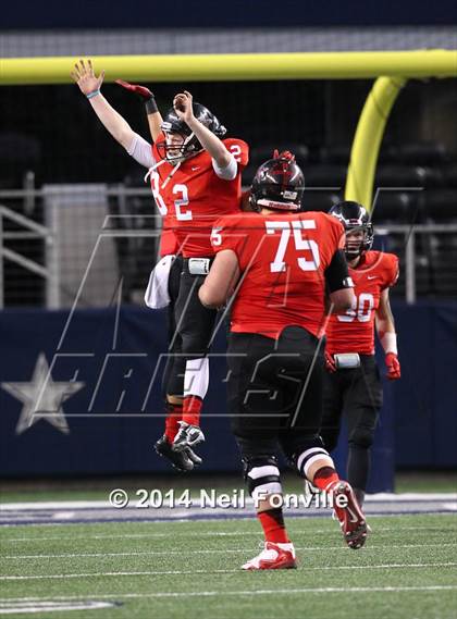 Thumbnail 1 in DeSoto vs. Coppell (UIL 6A Division 1 Region I Bi-District Playoff) photogallery.